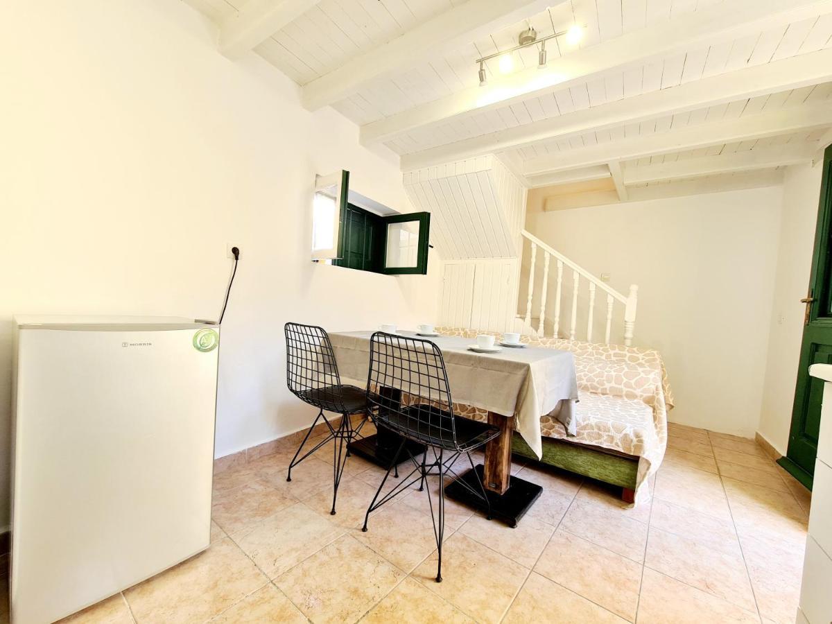 Piccolo Modern Suites Old Town Rhodes City Extérieur photo