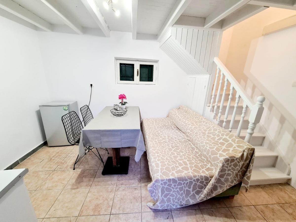 Piccolo Modern Suites Old Town Rhodes City Extérieur photo